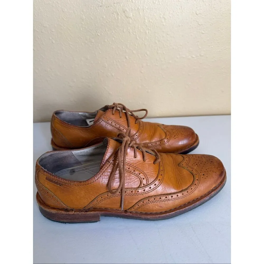 Sebago Men's Brattle Wing Tip Oxford Leather Shoe British Tan Vibram Sole SZ 7D